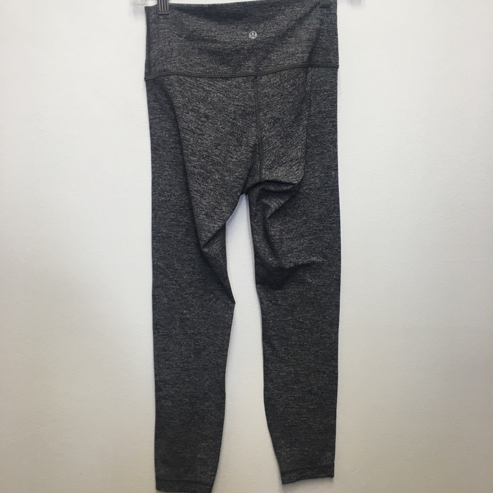 Lululemon Leggings Size 6 Marled Gray Workout Gym Yoga Pilates Sporty Athletic - Picture 8 of 8